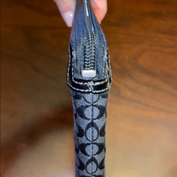 Coach iPad case - Picture 3 of 5